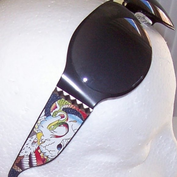 Ed Hardy Aviator Sunglasses Black Eagle vs Snake Battle EHS011 with Case and Cle - Picture 3 of 4